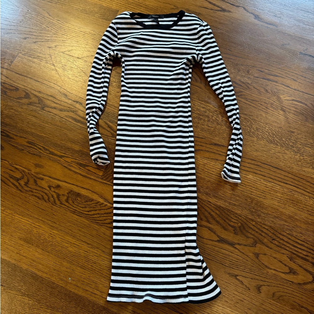 Size S forever21 dress